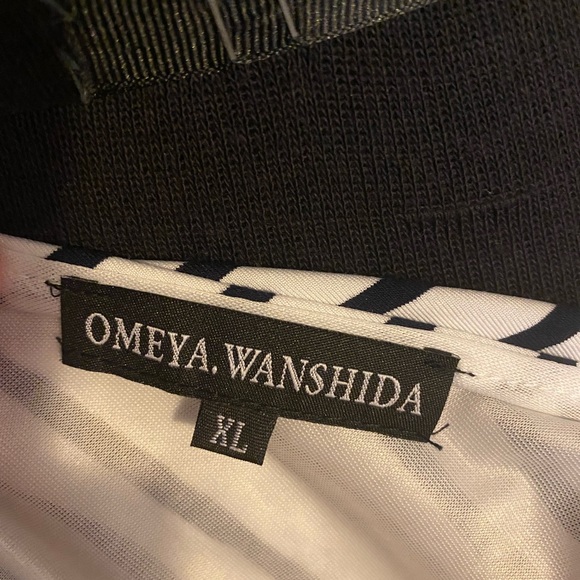 Dress with back cutouts. - Picture 6 of 8